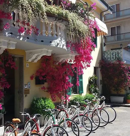 Vivere Una Favola * Andora